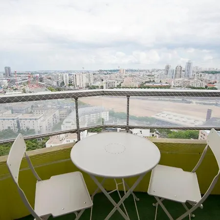 Apt With View Close To La Villette Parigi