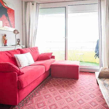 Apt With View Close To La Villette Parigi